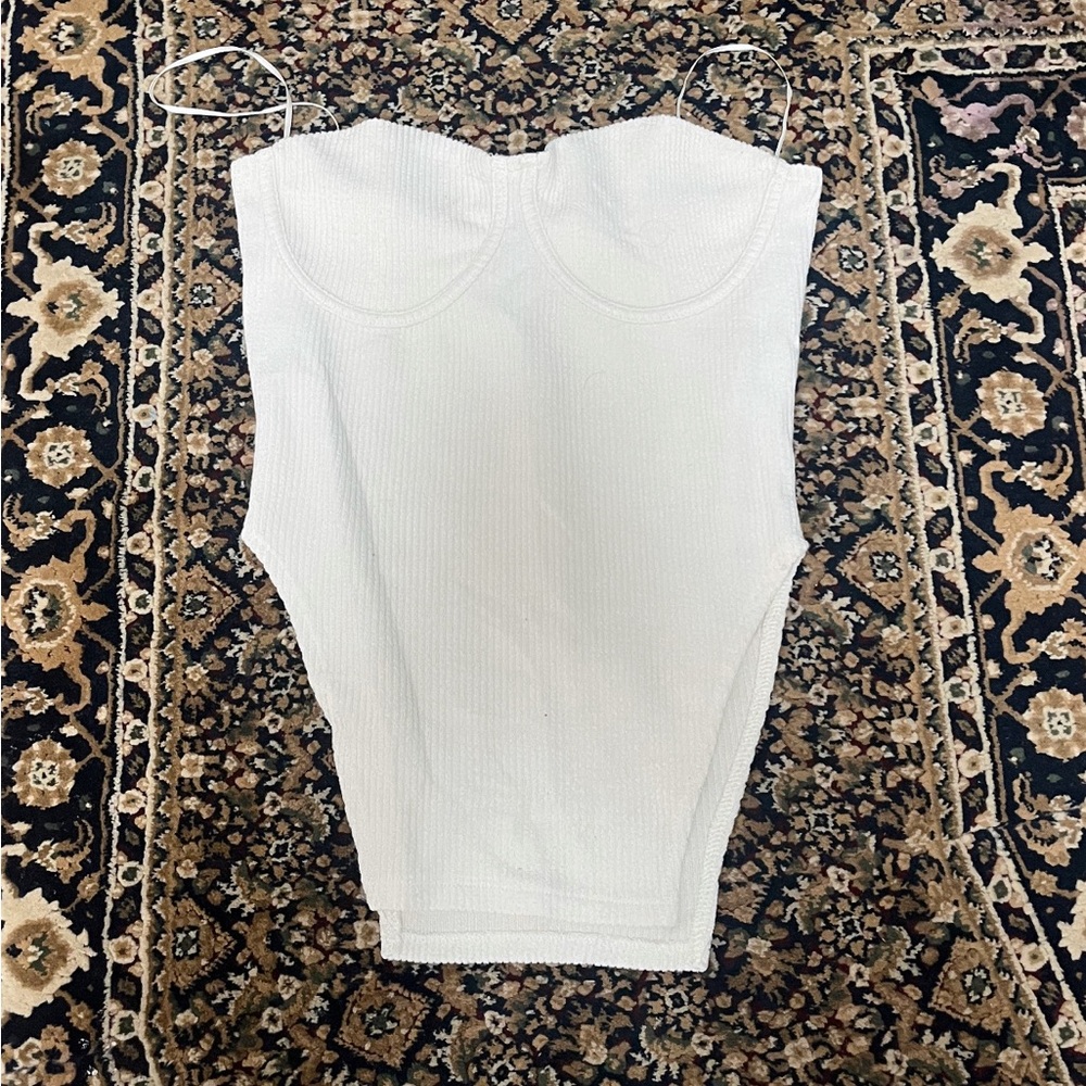 L white/Cream Fashion Nova top